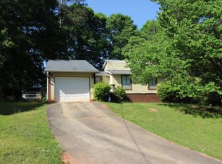 3951 Valpariso Cir, Decatur, GA 30034