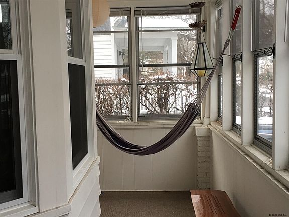 4th image of 16 Mereline Ave