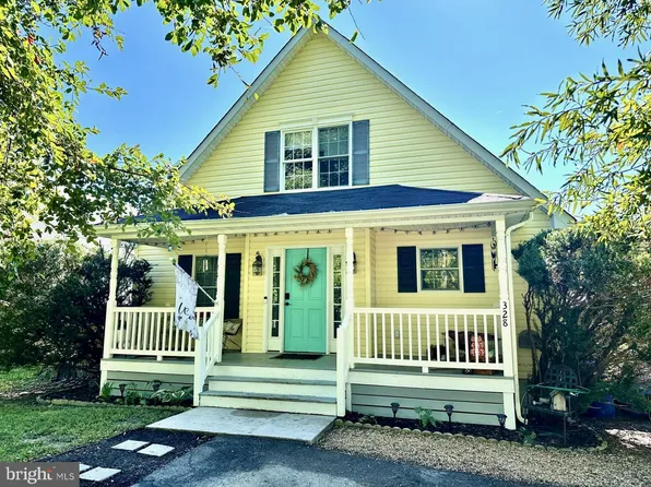 328 4th St, Colonial Beach, VA 22443