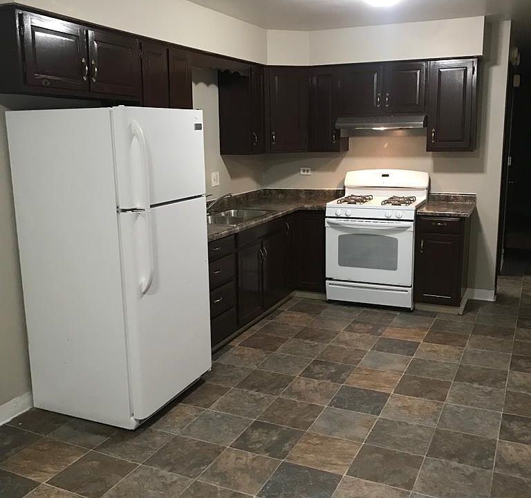 1st image of 313 Kathleen Dr APT 4