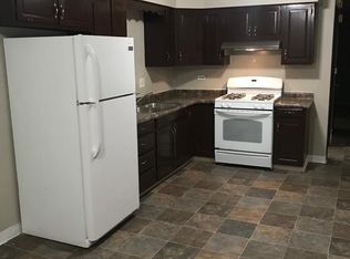 313 Kathleen Dr APT 4, Elgin, IL 60123