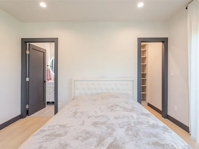8252 Morse Ave — Photo 19
