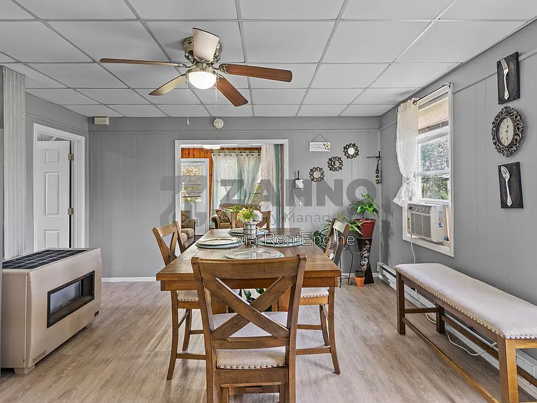 121 Farmington Ave #3 — Photo 8