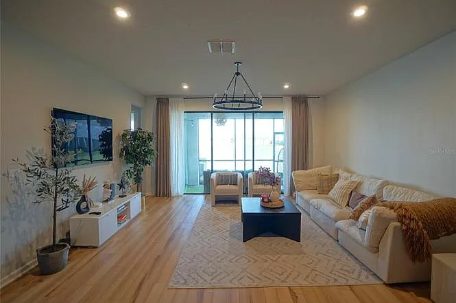 19427 Blue Pond Dr — Photo 3