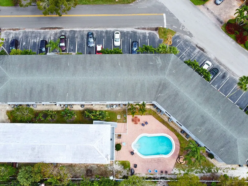 Chelsea Manor Apartments