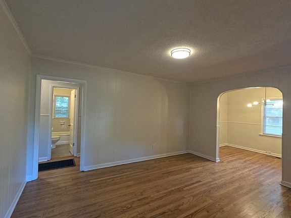 5th image of 1311 Victor Dr #3