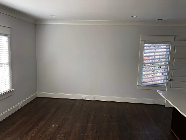 2121 Roslyn Ave — Photo 28