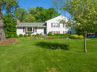 2 Brusk Dr, Hopewell Junction, NY 12533