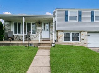 801 Selma St, Philadelphia, PA 19116