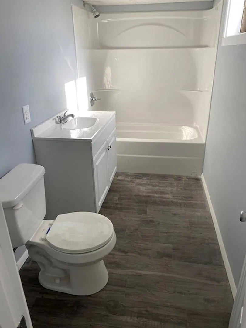 Charming 5 BD/3 BA down the street from Kelley and Luddy! — Photo 1