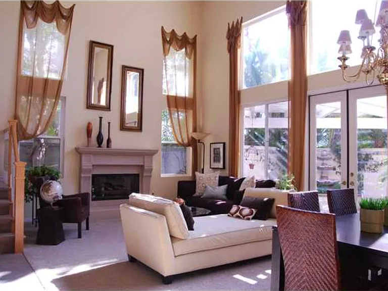 973 Blackstilt Ct — Photo 3