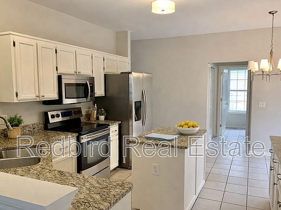 3rd image of 260 Ben Brush Cir