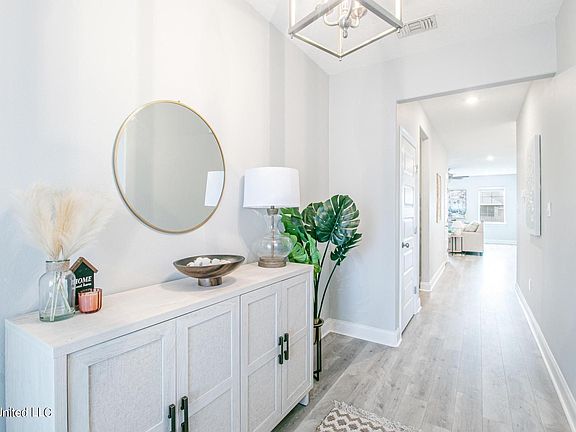 3rd image of 10446 W Landon Green Cir