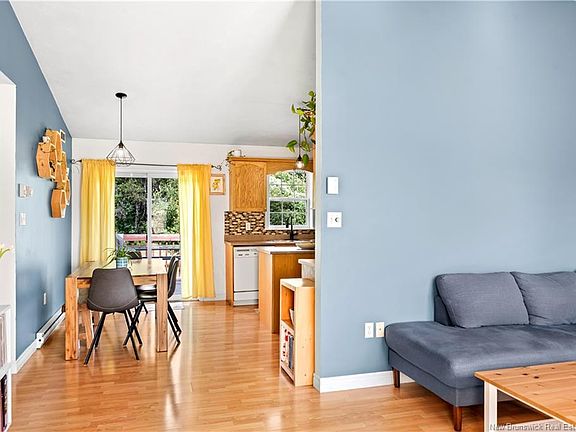 3rd image of 45 Carmel St