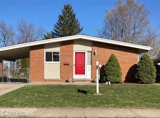 325 S Byfield St, Westland, MI 48186