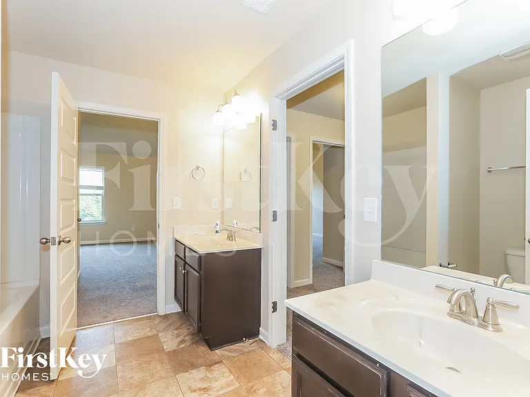 1328 Wild Rose Dr SE — Photo 13