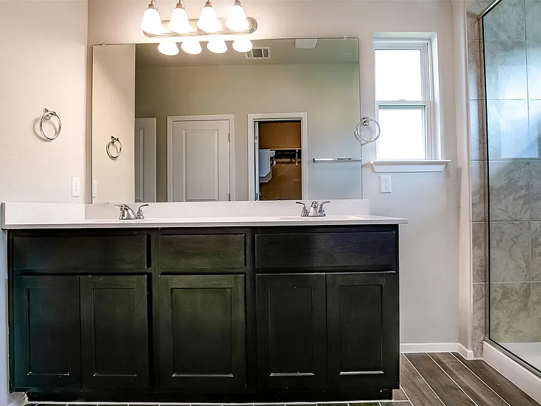 212 Stein Rd — Photo 22