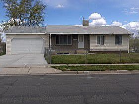 1st image of 6560 Castle View Dr