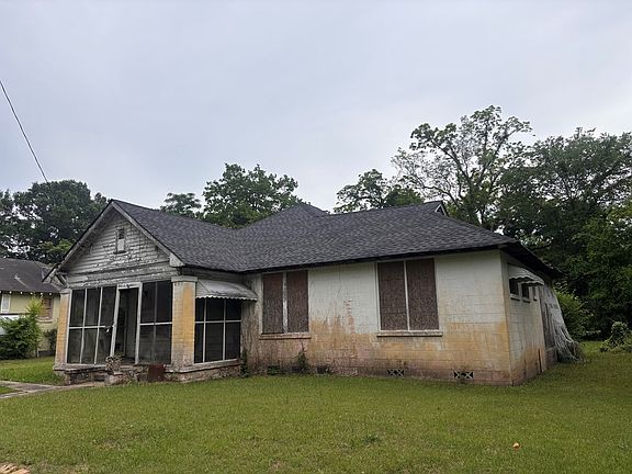 4th image of 2918 9th St