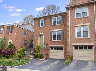 5810 Iron Willow Ct, Alexandria, VA 22310