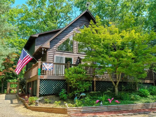 52 Bear Track Road, Andrews, NC 28901
