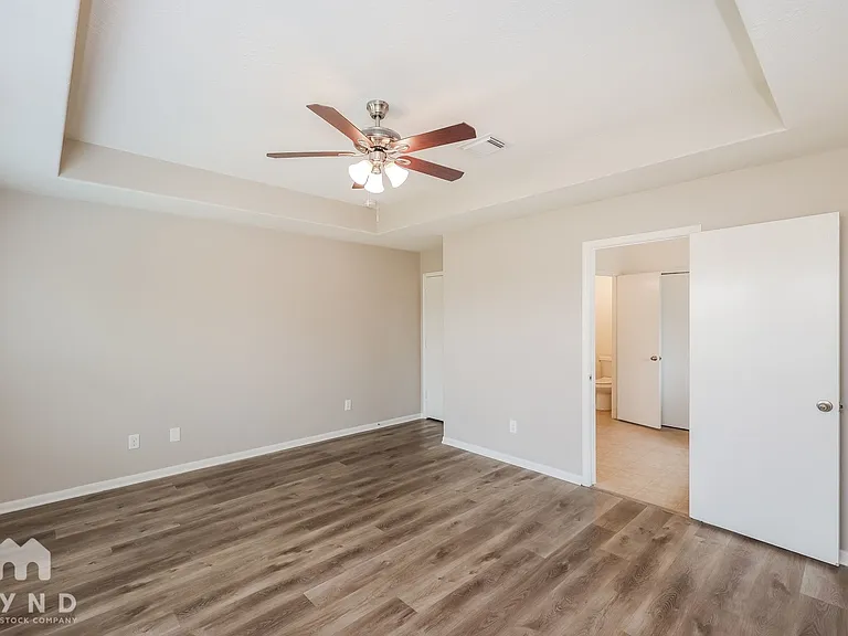 4511 Monarch Blue Ln — Photo 7
