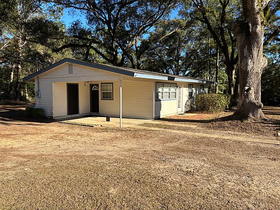 2nd image of 3611 Falcon Dr