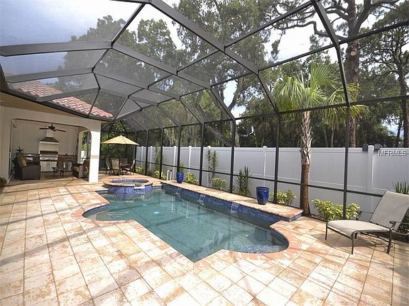 2nd image of 1415 Quail Dr