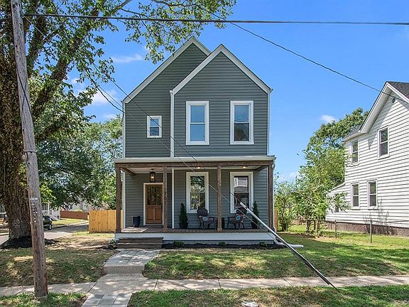 2nd image of 301 W Roberts St