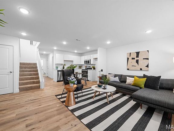 3rd image of 5120 Wicklow Pl