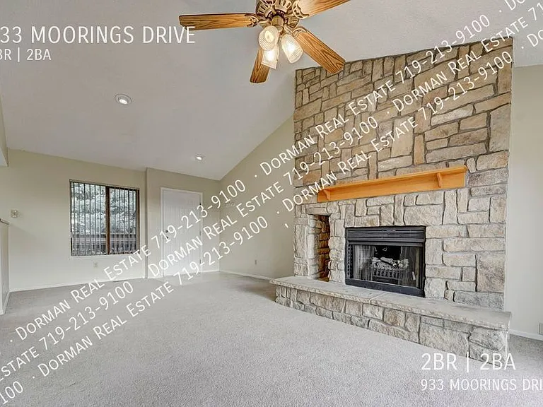 933 Moorings Dr — Photo 7