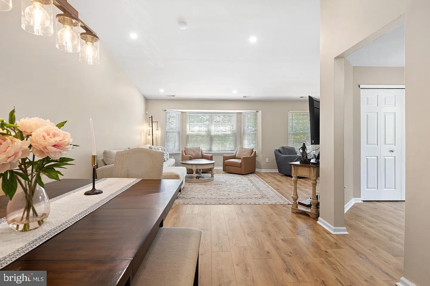 2 bed, 1448 sqft, $2,500 — Photo 1