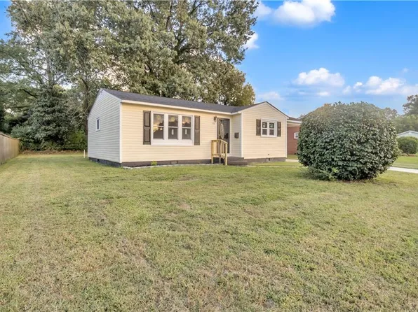 5105 Neal St, Chesapeake, VA 23320