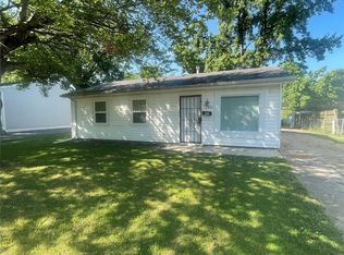 862 Saint Benedict Dr, Cahokia, IL 62206