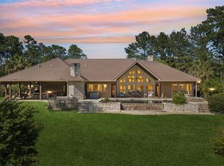 225 McGregor Dr, Brookeland, TX 75931