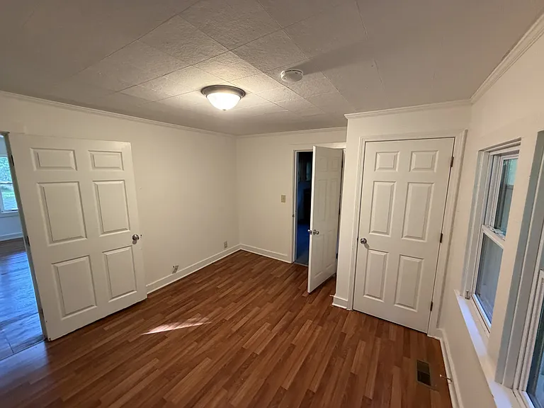 1000 Woodard Perry Rd — Photo 12