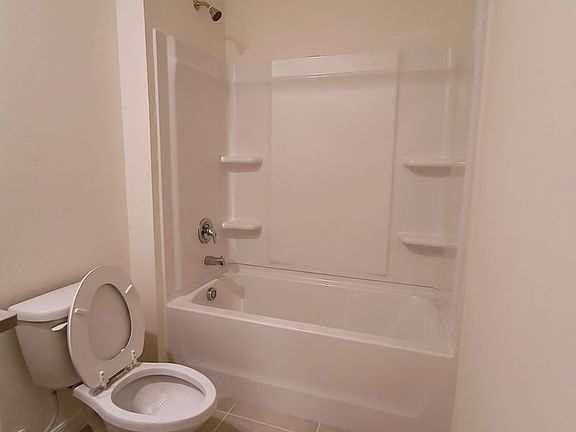 4th image of 291 Taylor St