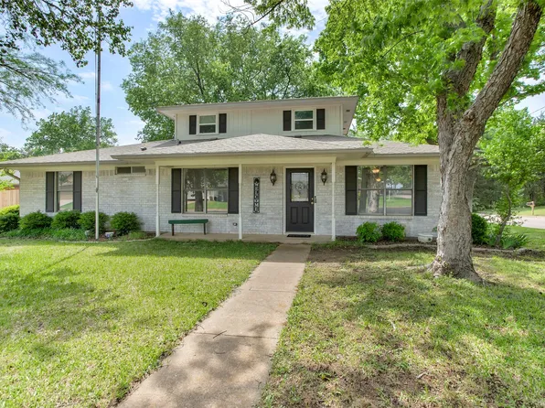 2601 Arapaho Cir, Denison, TX 75020