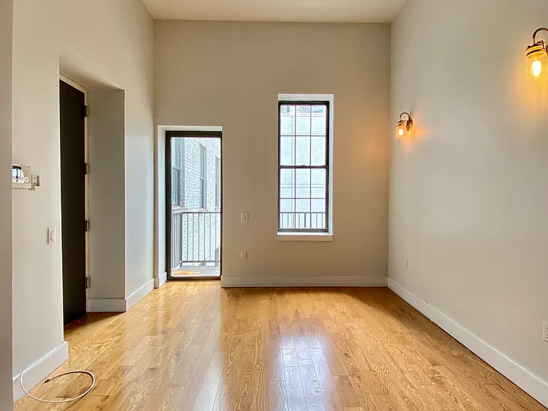 72 Willoughby St #4G — Photo 3