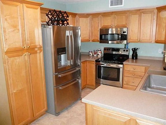 3rd image of 4325 Brooker Creek Dr