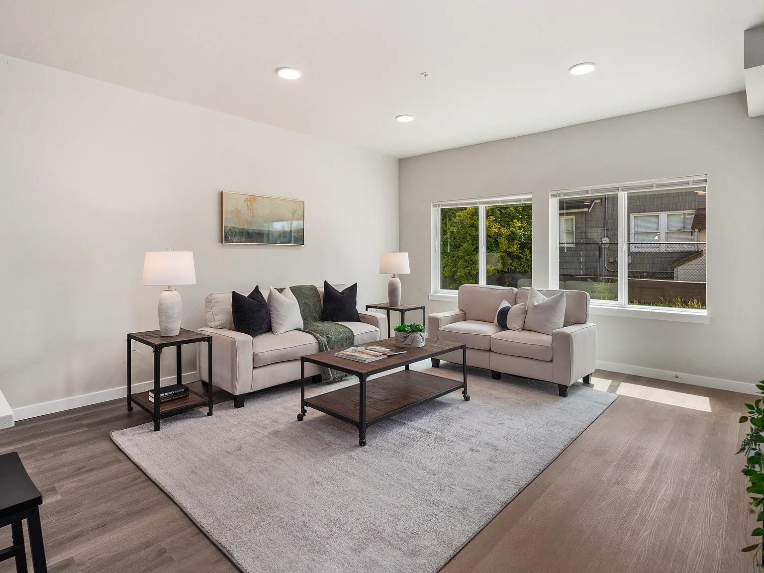 2 bed, 1100 sqft, $2,150 — Photo 4
