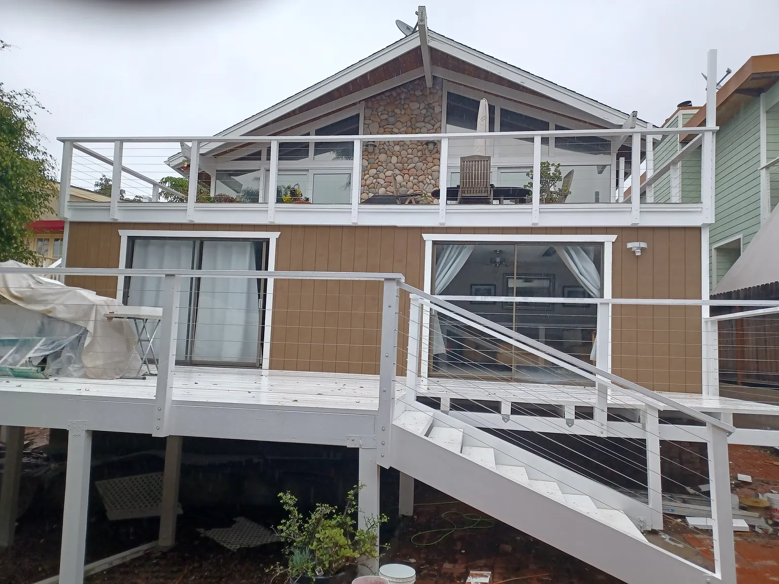 5 bed, 3300 sqft, $9,500 — Photo 2
