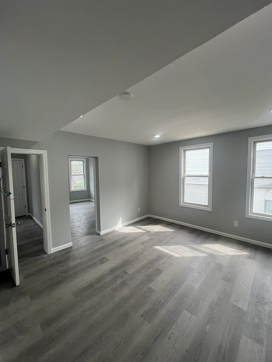 Building Photo - 55 9th Ave #1
