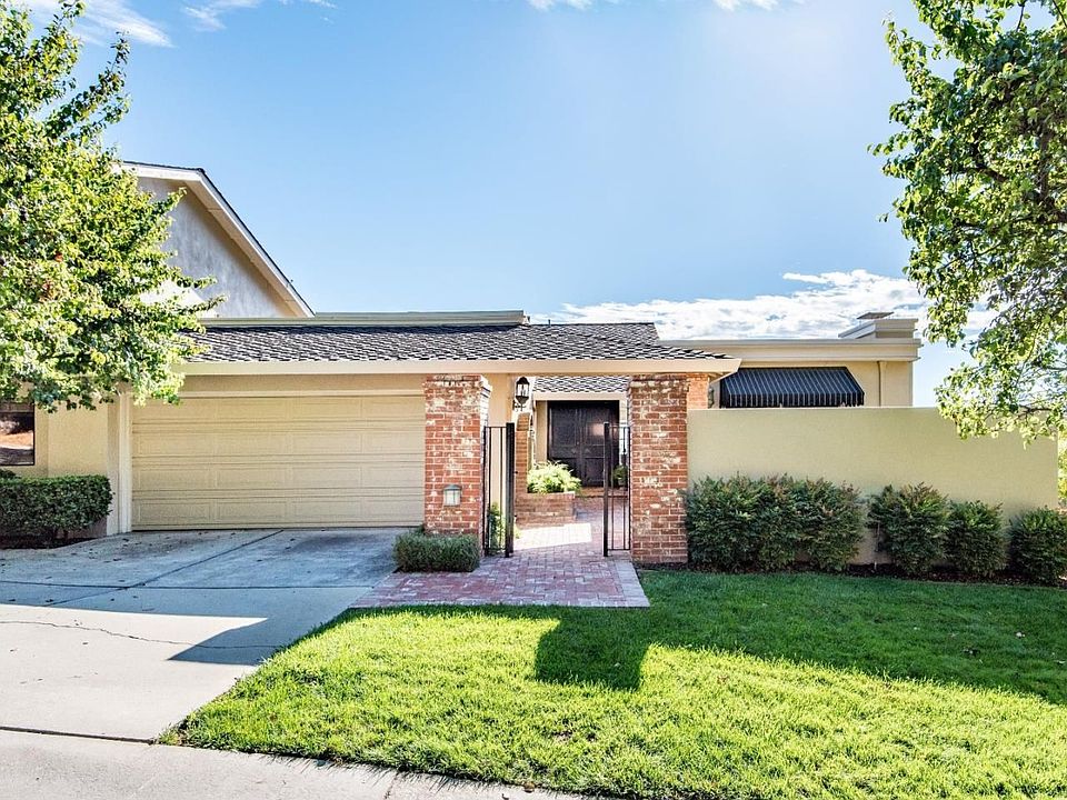 1st image of 14650 Stoneridge Dr