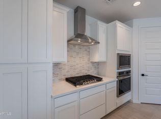 32033 N 117th Ave, Peoria, AZ 85383