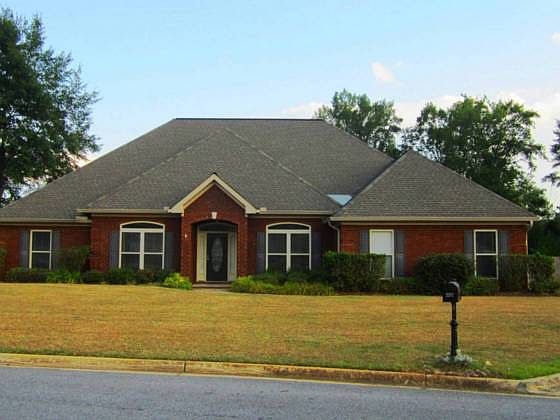 5th image of 557 Browning Dr