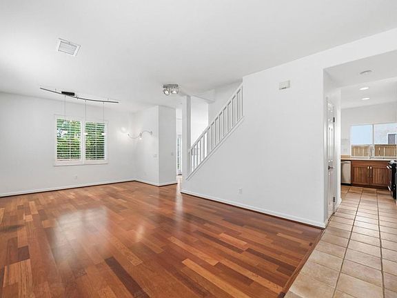 4th image of 1225 Avenida Fragata