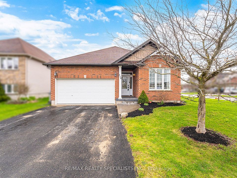 1st image of 650 Reid Cres