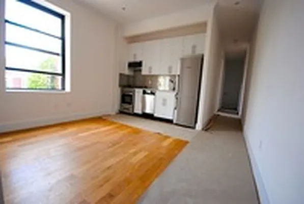 Rented by Bold New York | media 36