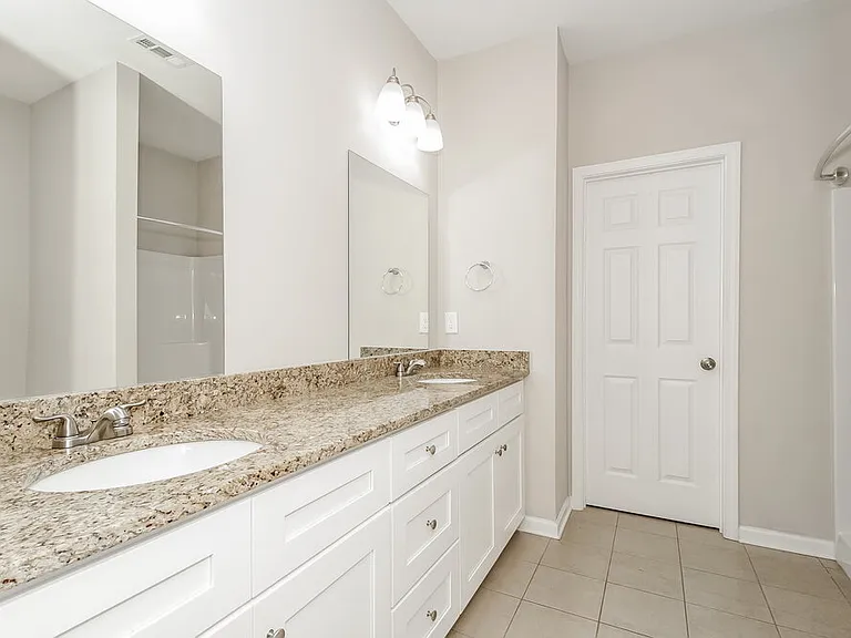 29 Celtic Ct — Photo 9
